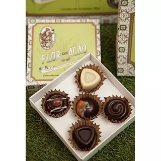 Caja de Bombones y Trufas Flor de Acao Rellena de Frutas Exóticas
