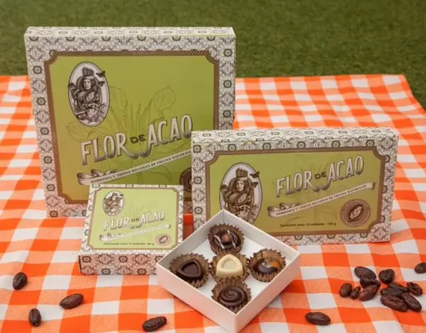 Caja de Bombones y Trufas Flor de Acao Rellena de Frutas Exóticas
