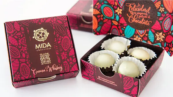 Caja x 4 Unidades de Trufas Mida Cacao Al 65% con Arándanos y Almendras.