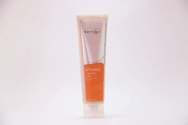 Exfoliante Natural de Mango Elaborado con Agua Termal y Albaricoque