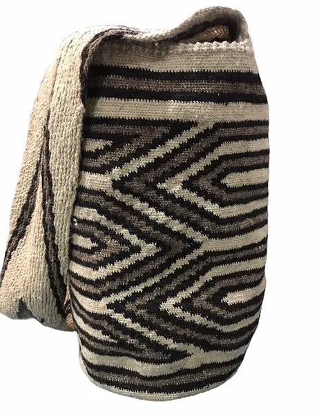 Mochila Arhuaca Grande con Diferentes Diseños.