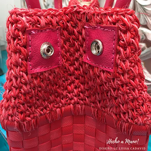 Bolso de Fique y Zuncho Color Rojo Artesanal.