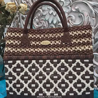 Bolso de Fique y Zuncho Color Café Artesanal.