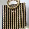 Bolso de Zuncho Dorado con Negro con Asa de Cuero Artesanal