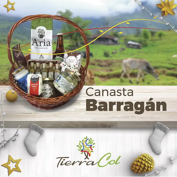 Canasta Típica de Mimbre Que Contiene 9 Productos