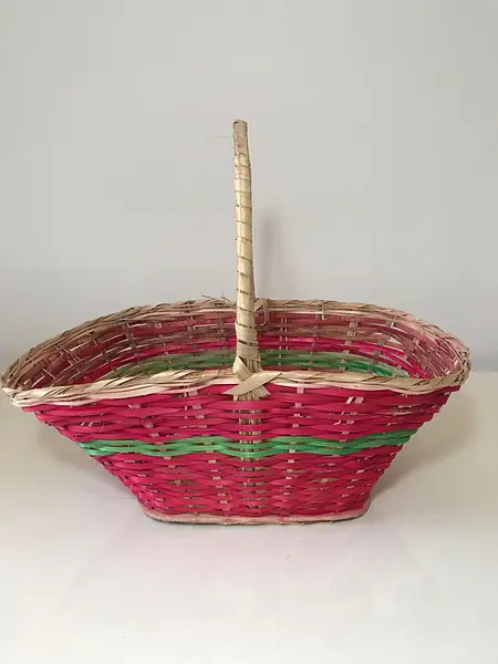 Canasta Típica Elaborada de Varilla Por Artesanos de Boyacá.